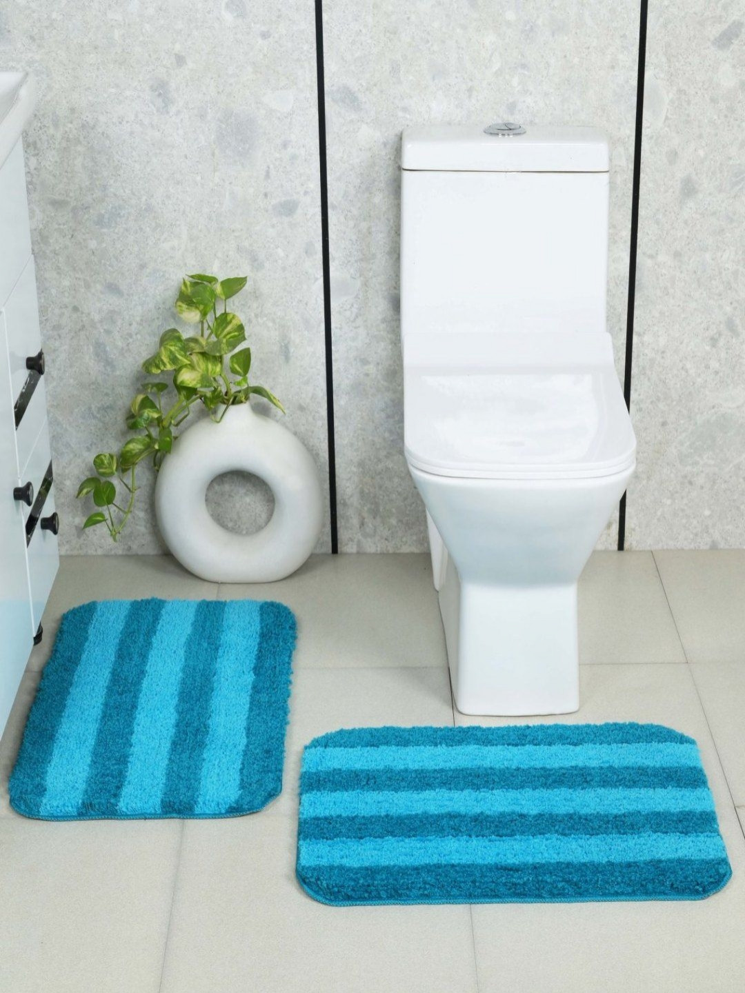 Saral Home 2Pcs Turquoise Blue Striped Microfibre 2200 GSM Anti-Skid Bath Rugs