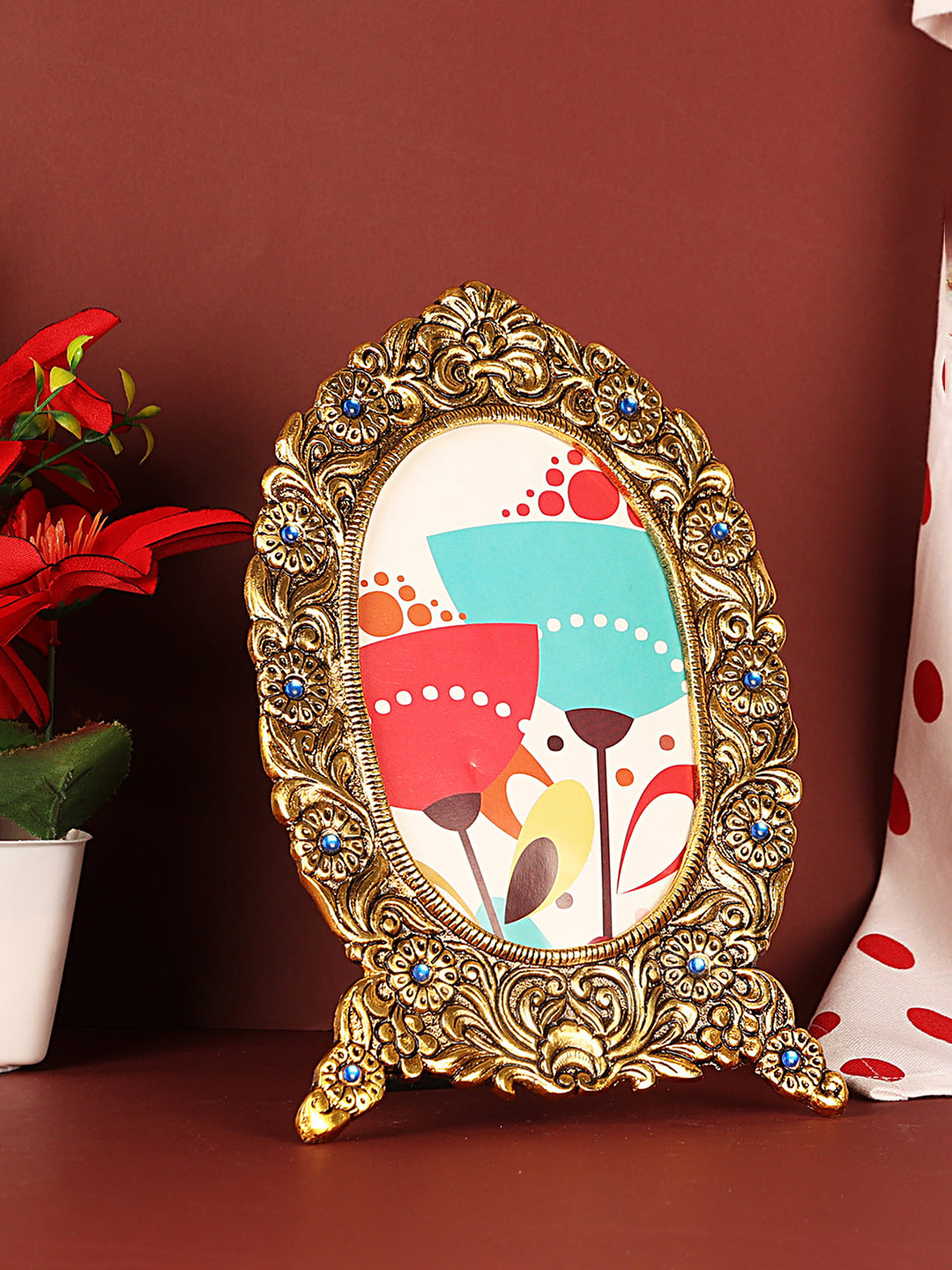 NM Gold-Toned & Blue Textured Aluminium Oval Table Photo Frame