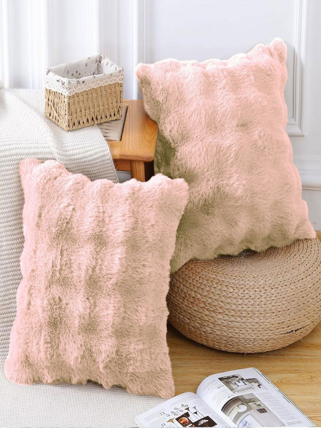LUXEHOME INTERNATIONAL Peach-Coloured Set of 2 Square Cushion Covers