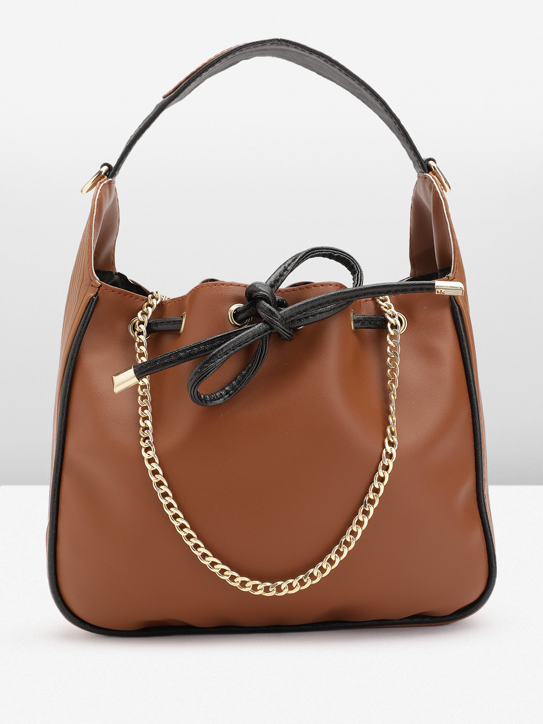 Mast & Harbour Swagger Handheld Bag