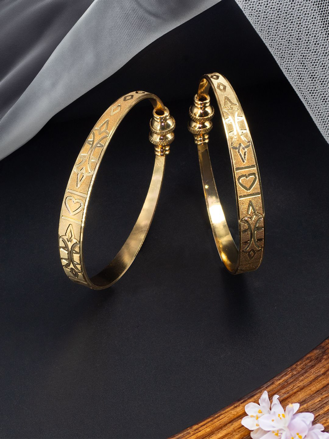 PRIVIU Set Of 2 Gold Plated Kada Style Adjustable Bangles
