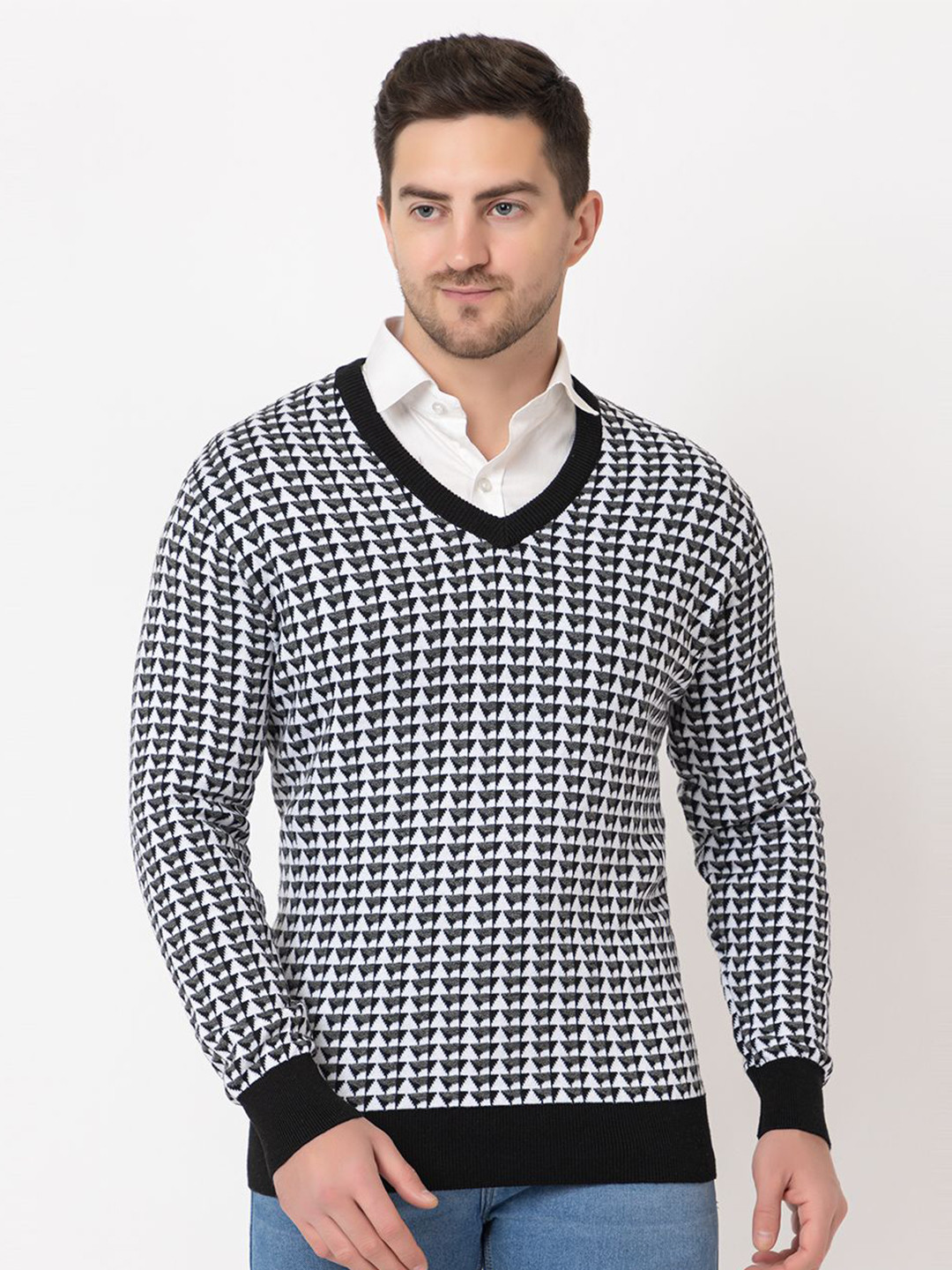 BeriBlu Men Printed Pullover