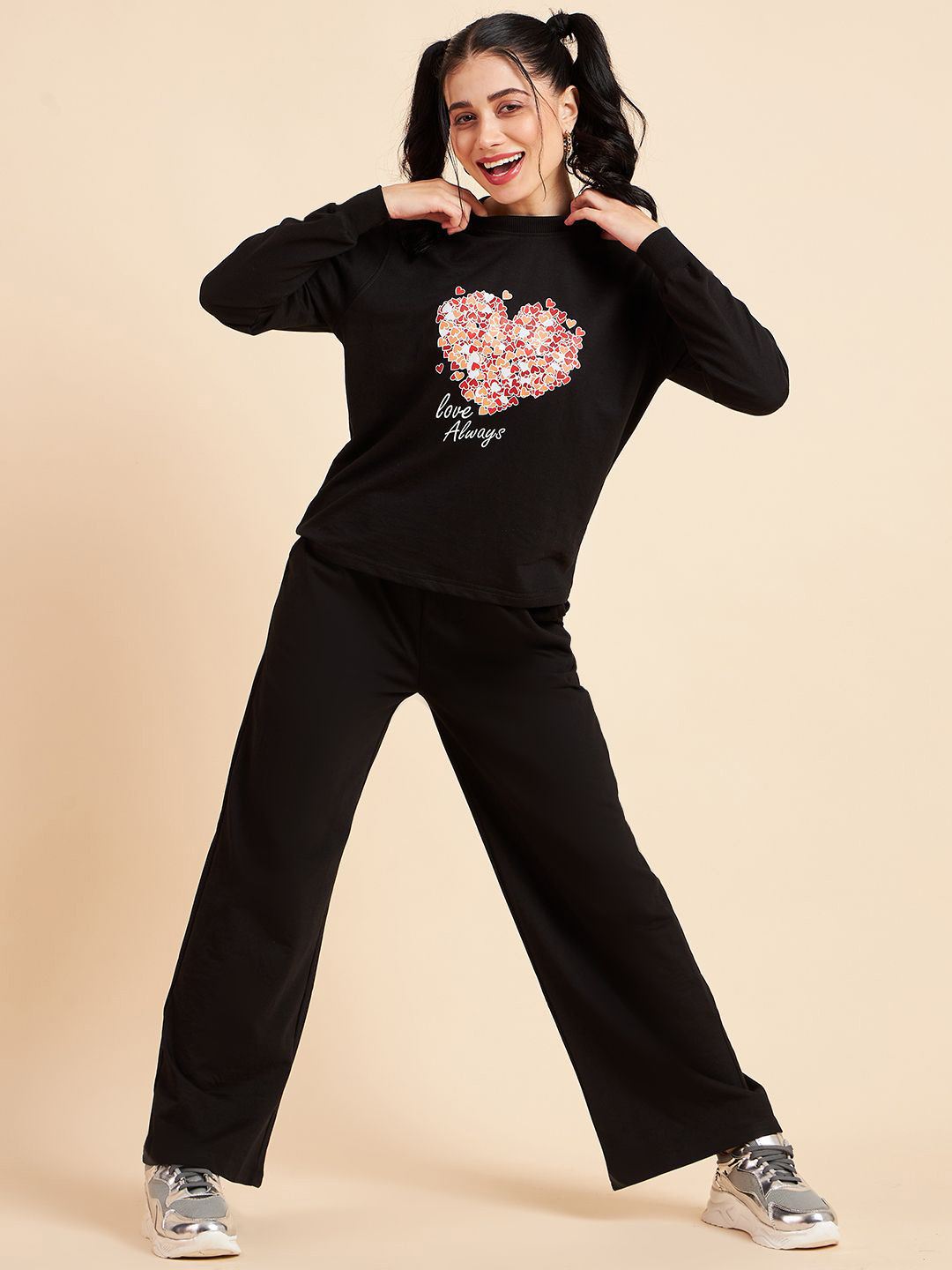 Fabway Clothing Graphic Printed Round Neck T-Shirt With Trousers