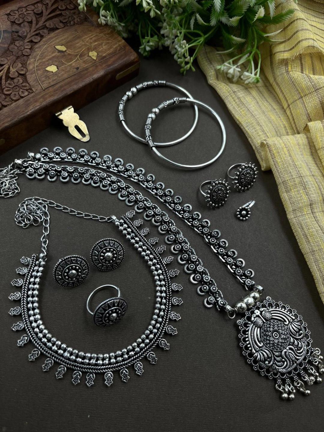 NAMAN ARTS Nupoor Silver Plated Oxidised Jewellery Set