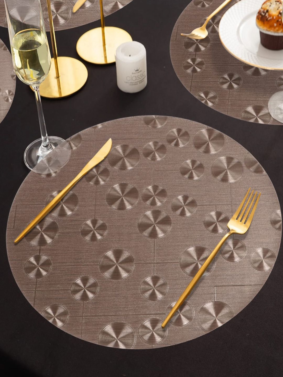 HOKIPO Copper-Toned 6 Pieces Geometric Shining Round Textured Table Placemats