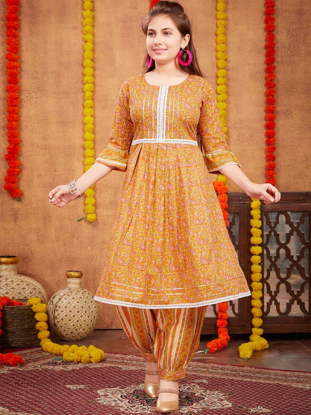 Sangria Girls Olive Green Round Neck Paisley Printed Cotton Kurta and Patiala
