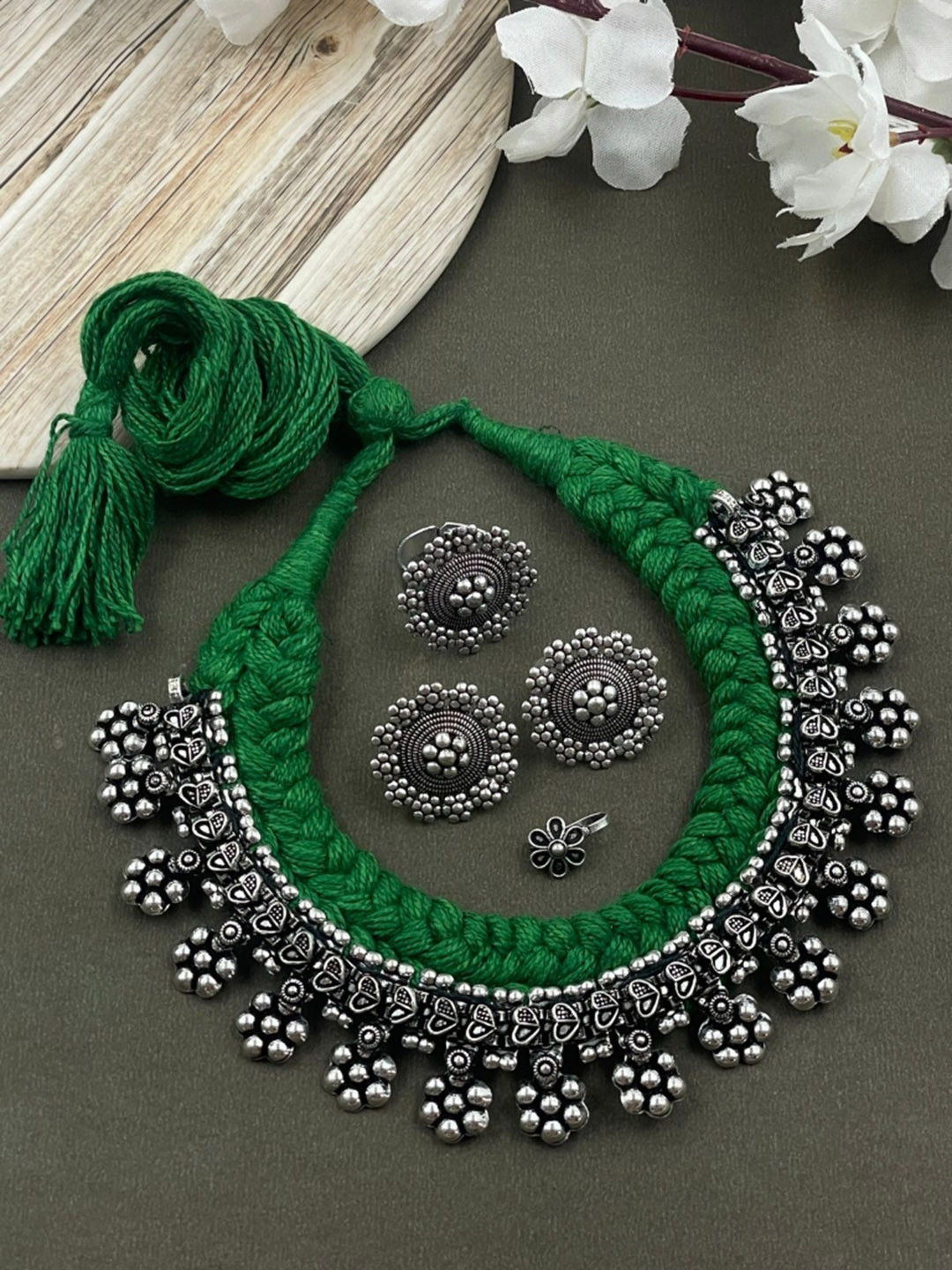 NAMAN ARTS Shilpi Thread Silver Plated Oxidised Jewellery Set