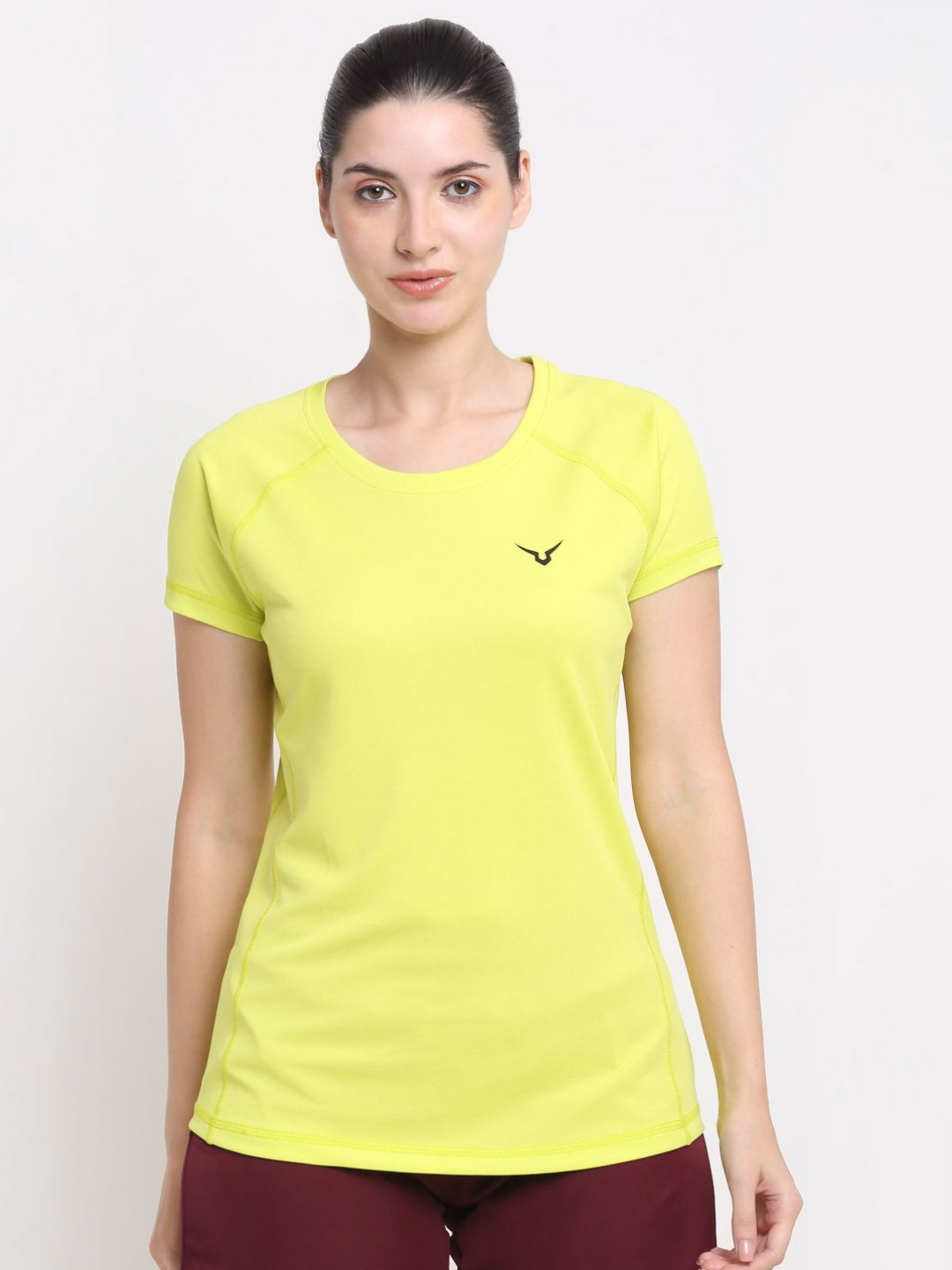 Invincible Women Gym Yoga Solid Tee