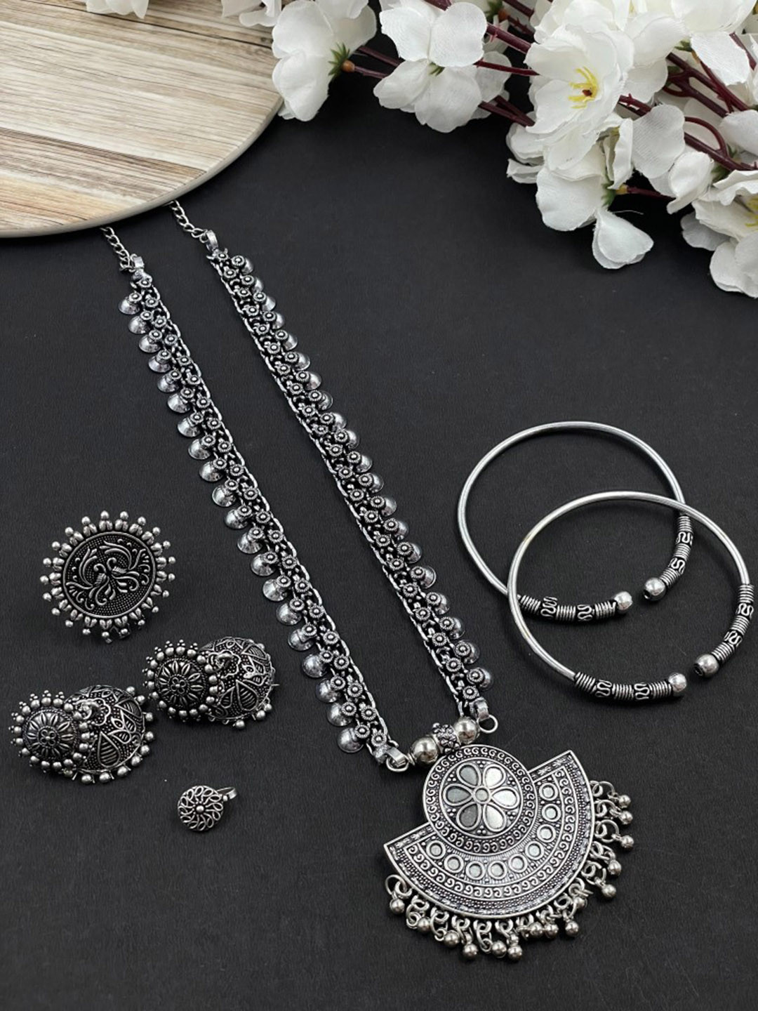 NAMAN ARTS Portia Silver Plated Oxidised Jewellery Set
