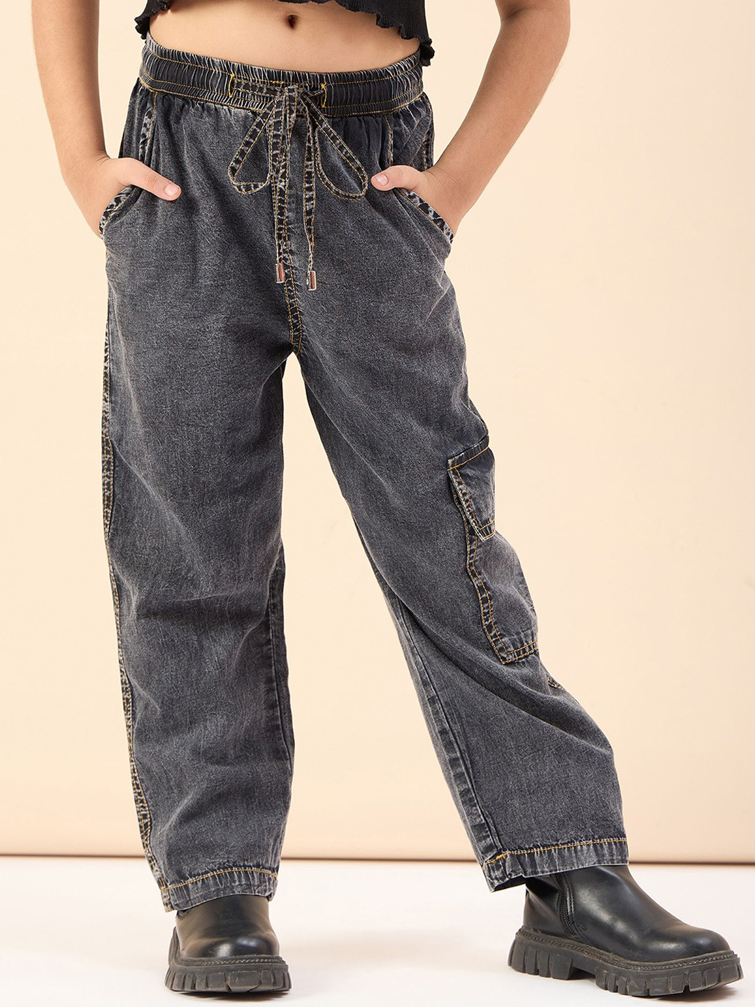 Stylo Bug Girls Smart High-Rise Cargos Trousers