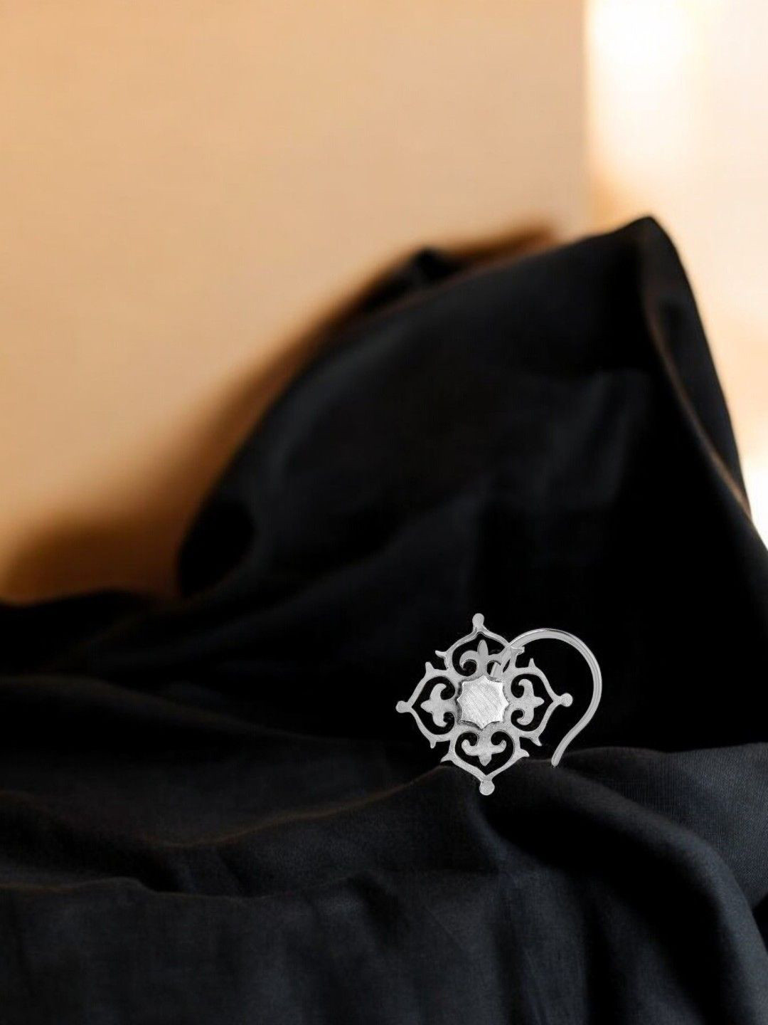 Sangria 925 Sterling Silver Flower Bloom Stud Nosepin