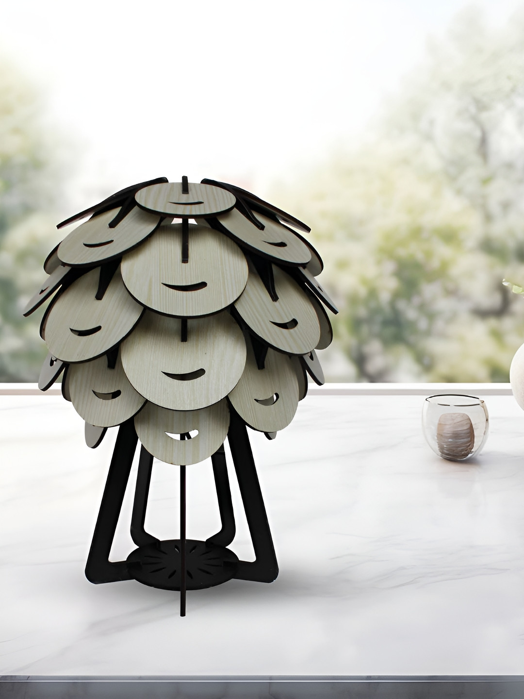 OLIVE TREE Cream-Coloured Abstract Shaped Wood Table Lamp