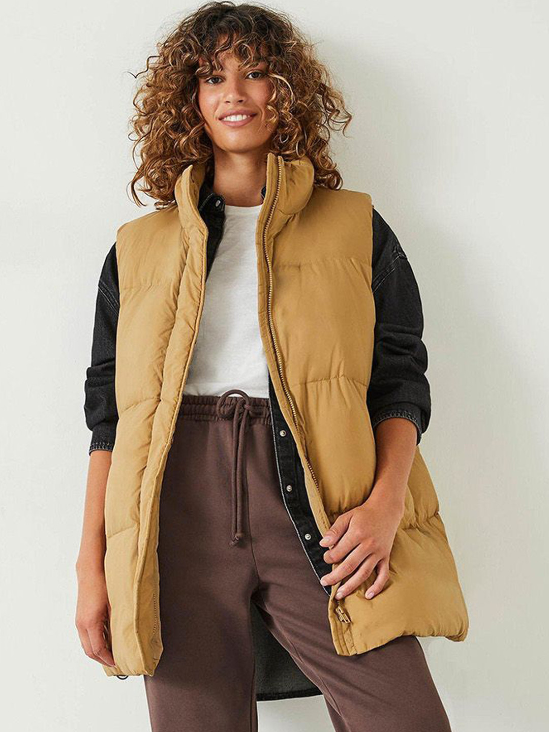 Stylecast X Kotty Women Solid Insulator Longline Gilet Jacket