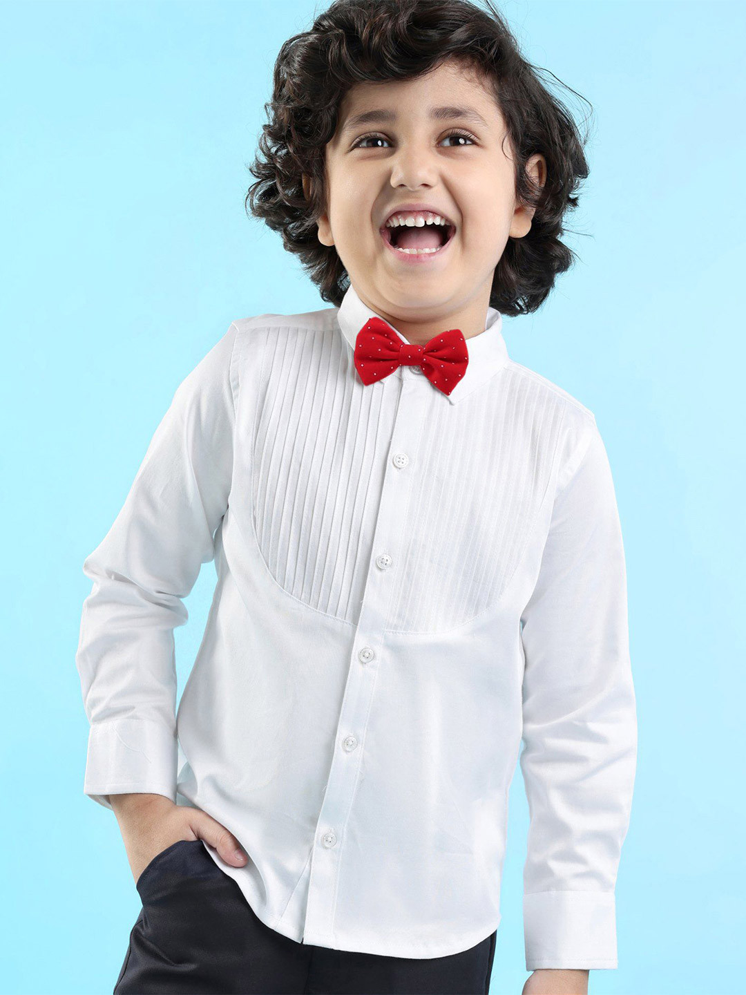Mark & Mia Boys Textured Casual Cotton Pleated Shirt With Bow