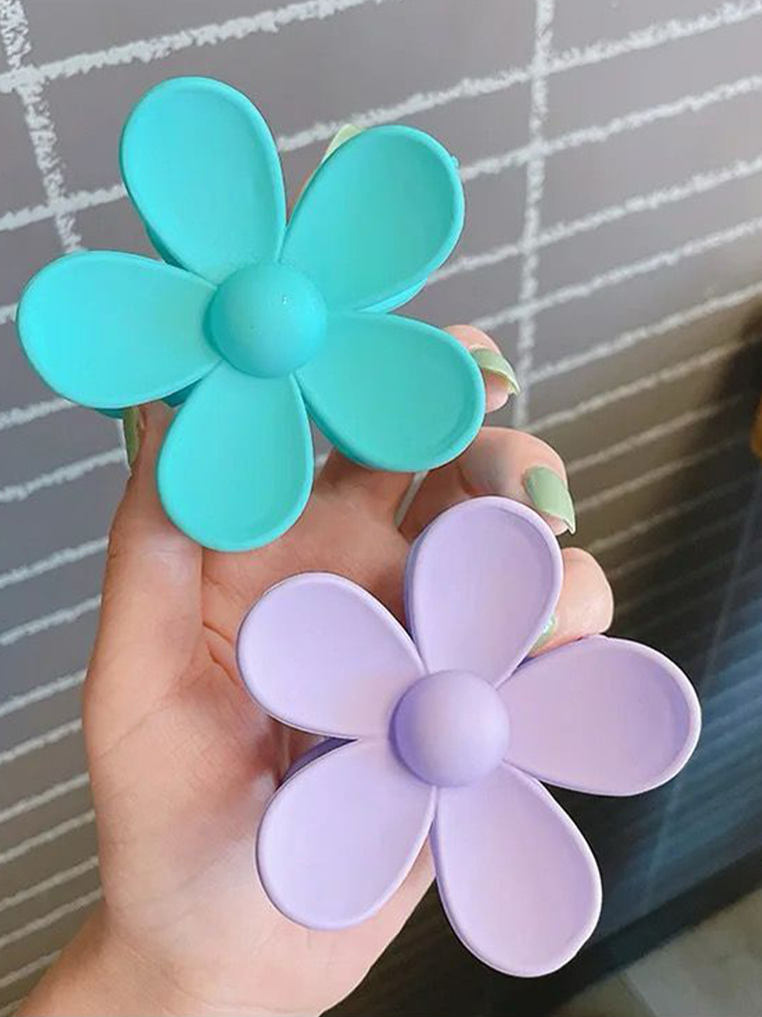 Radhya Accessories Women Set of 2 Big Flower Matte Hair Claw Clip