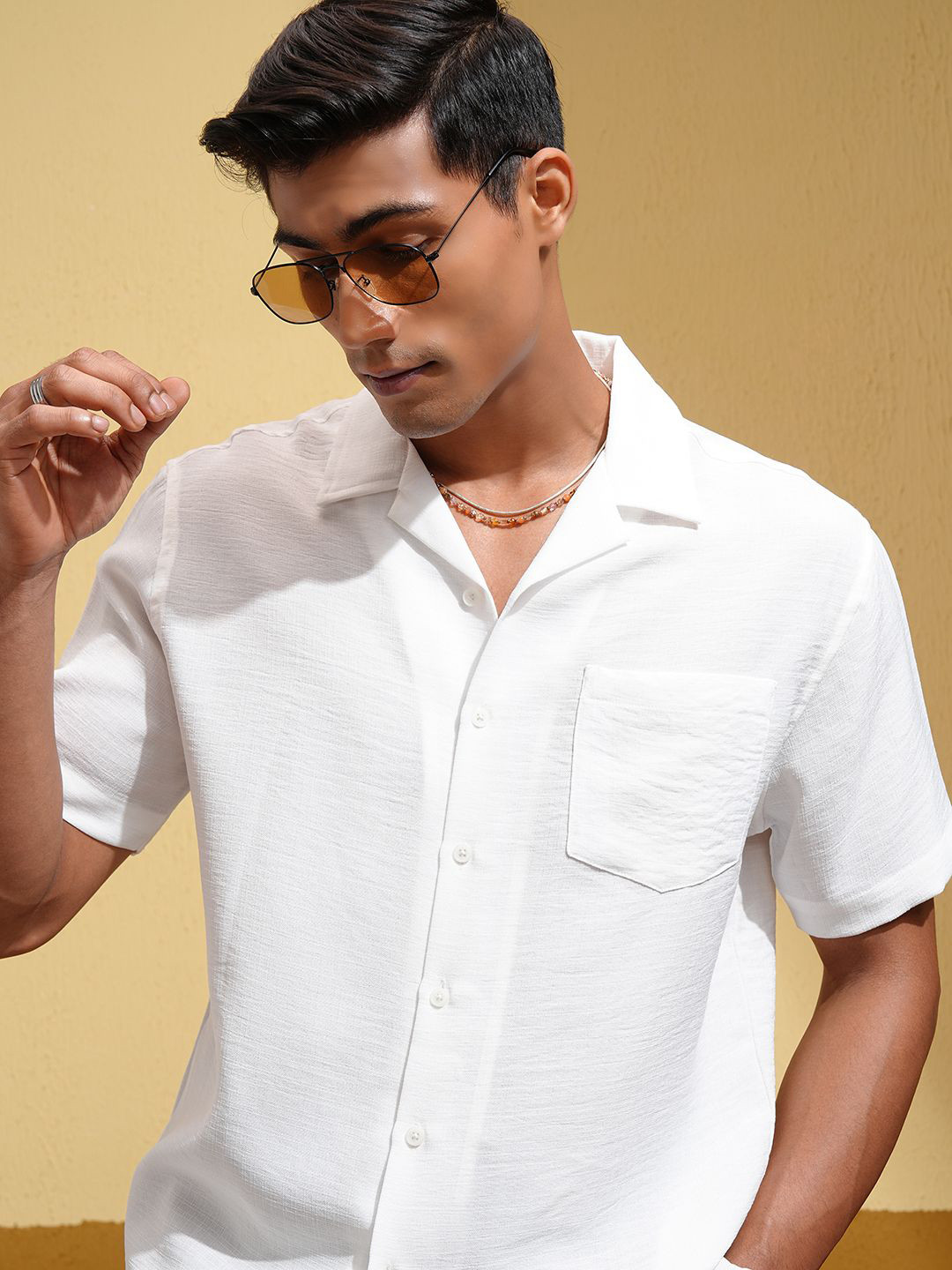 LOCOMOTIVE Premium Men White Textured Relaxed Fit Shirt