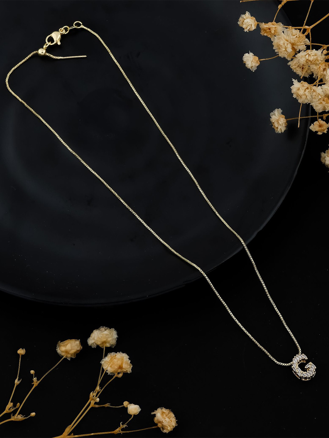 SKY SHOPPERS Unisex Gold-Plated Cubic Zirconia G Alphabet Minimal Pendant Chain