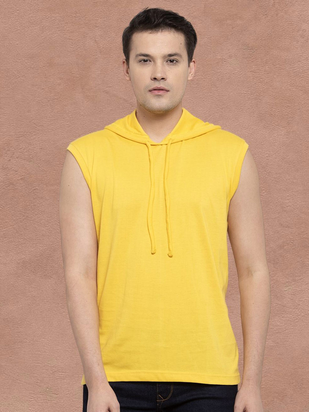 Friskers Men Yellow Cotton Solid Hoodie T-shirt