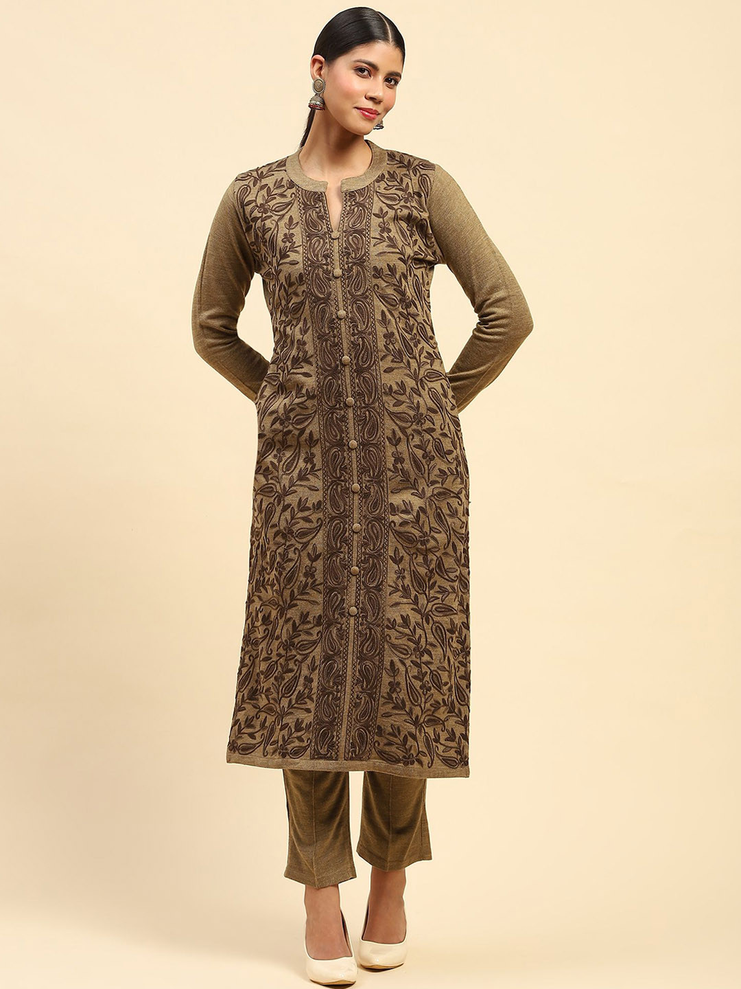 Me&I Mandarin Collar Paisley Woven Design Woollen Straight Kurta