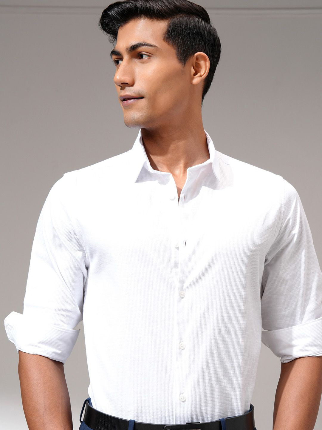 HIGHLANDER Men Slim Fit Self Designed Casual Shirt