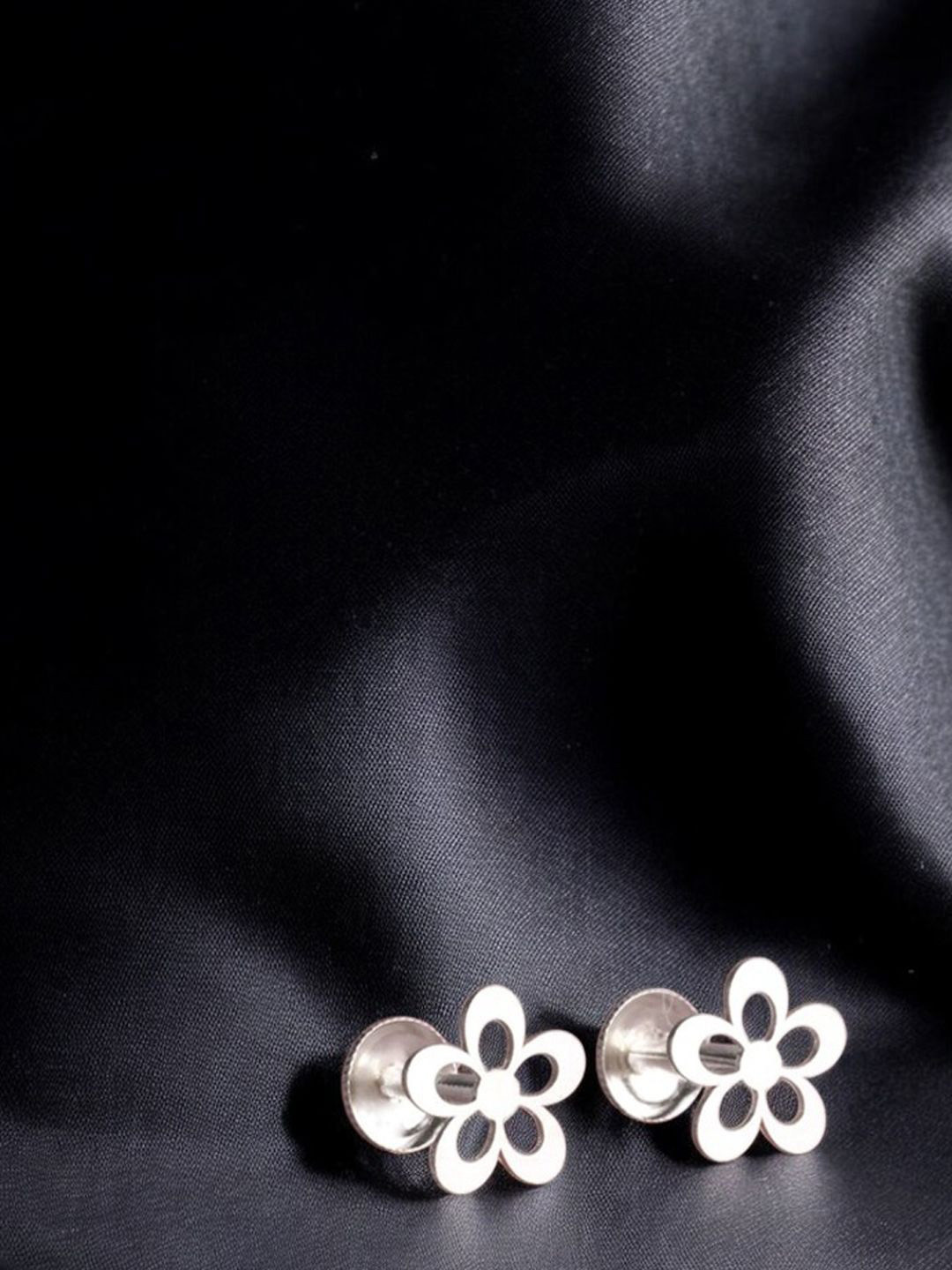 Sangria 925 Sterling Silver Modern Grace Minimal Studs