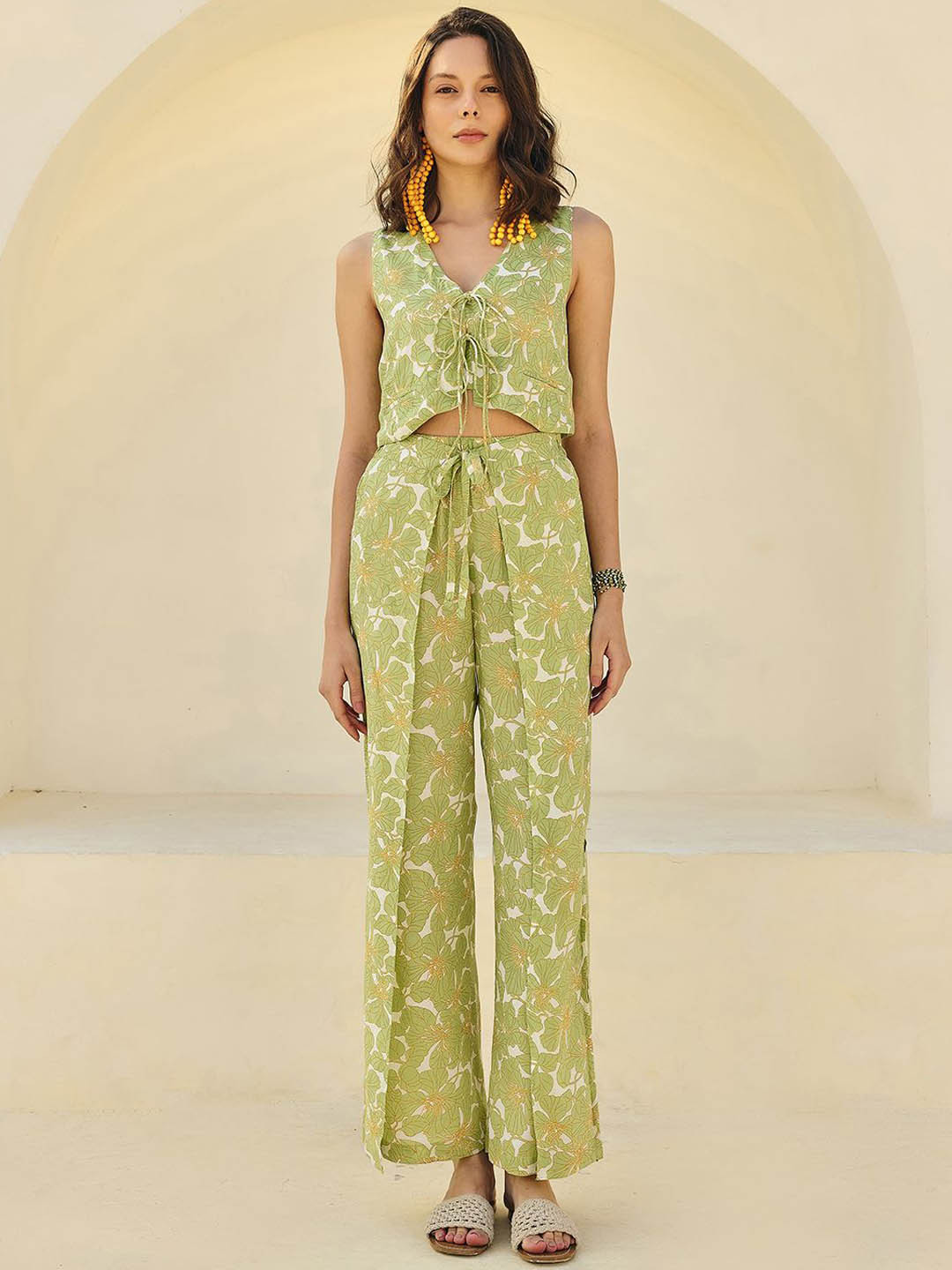 Midsummer Floral Printed V- Neck Sleeveless Top With Trouser