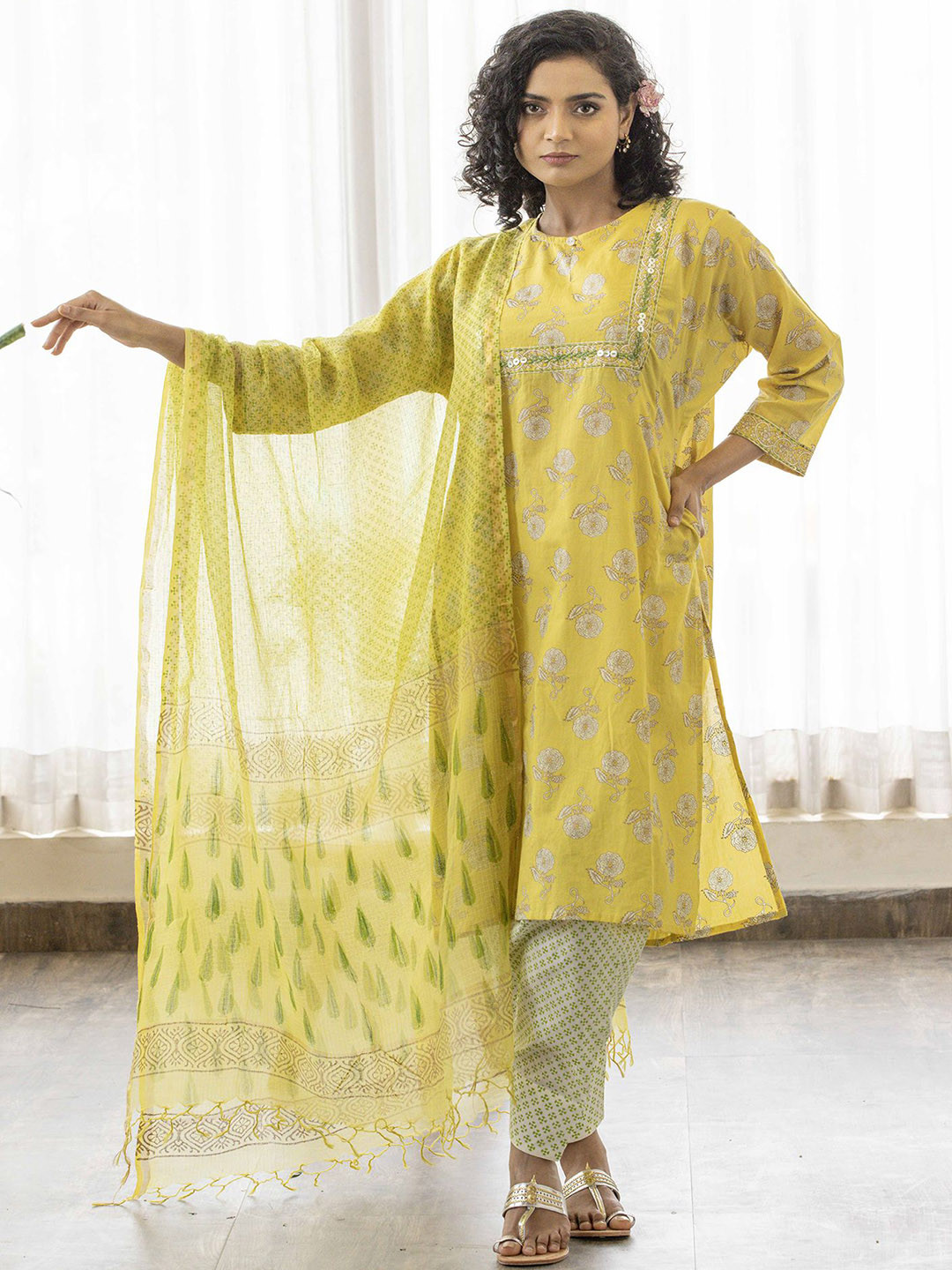 Maitri Jaipur Floral Printed Pure Cotton Straight Kurta with Trouser & Dupatta