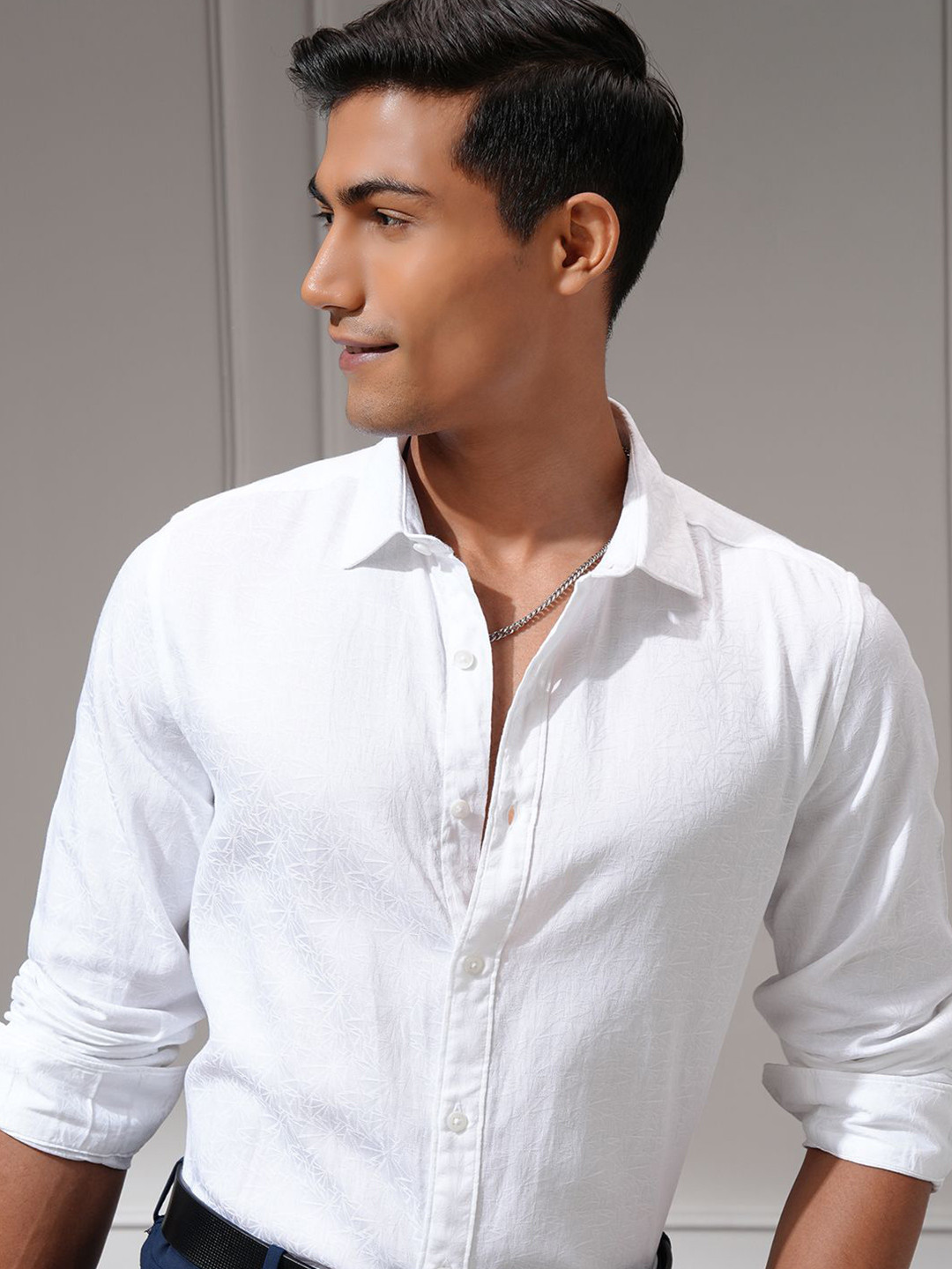 LOCOMOTIVE Luxe Men White Jacquard Textured Occasion Slim Fit Shirt