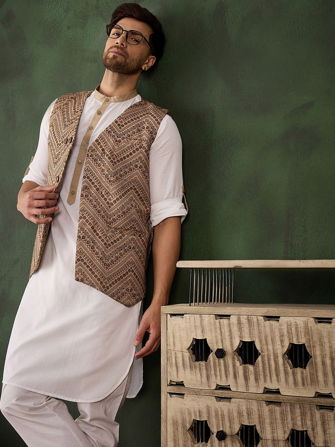 Sangria Men Woven Design Winter Pashmina Nehru Jacket