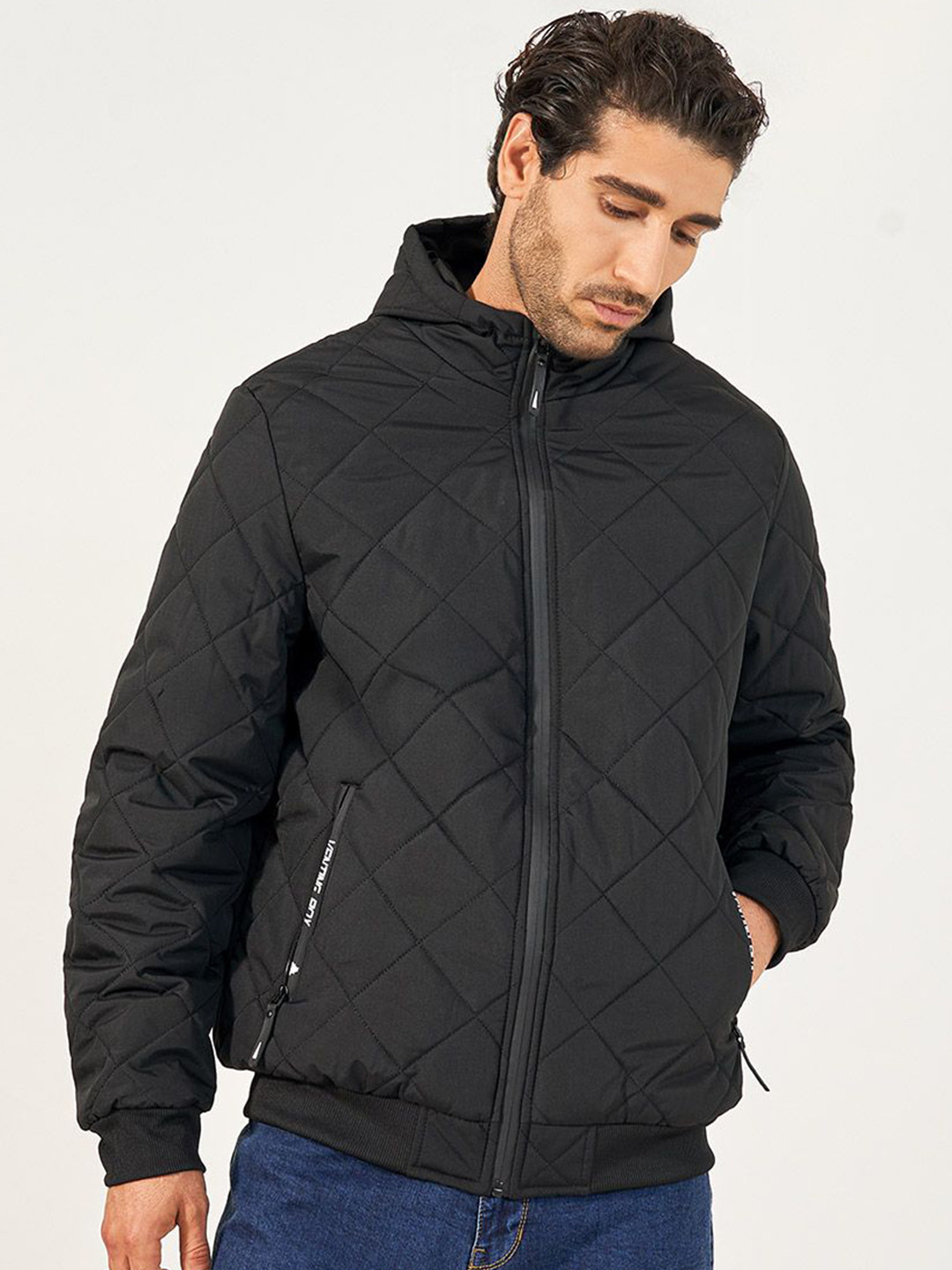 Styli Men Quilted Hooded Puffer Jacket with Zipper Pockets