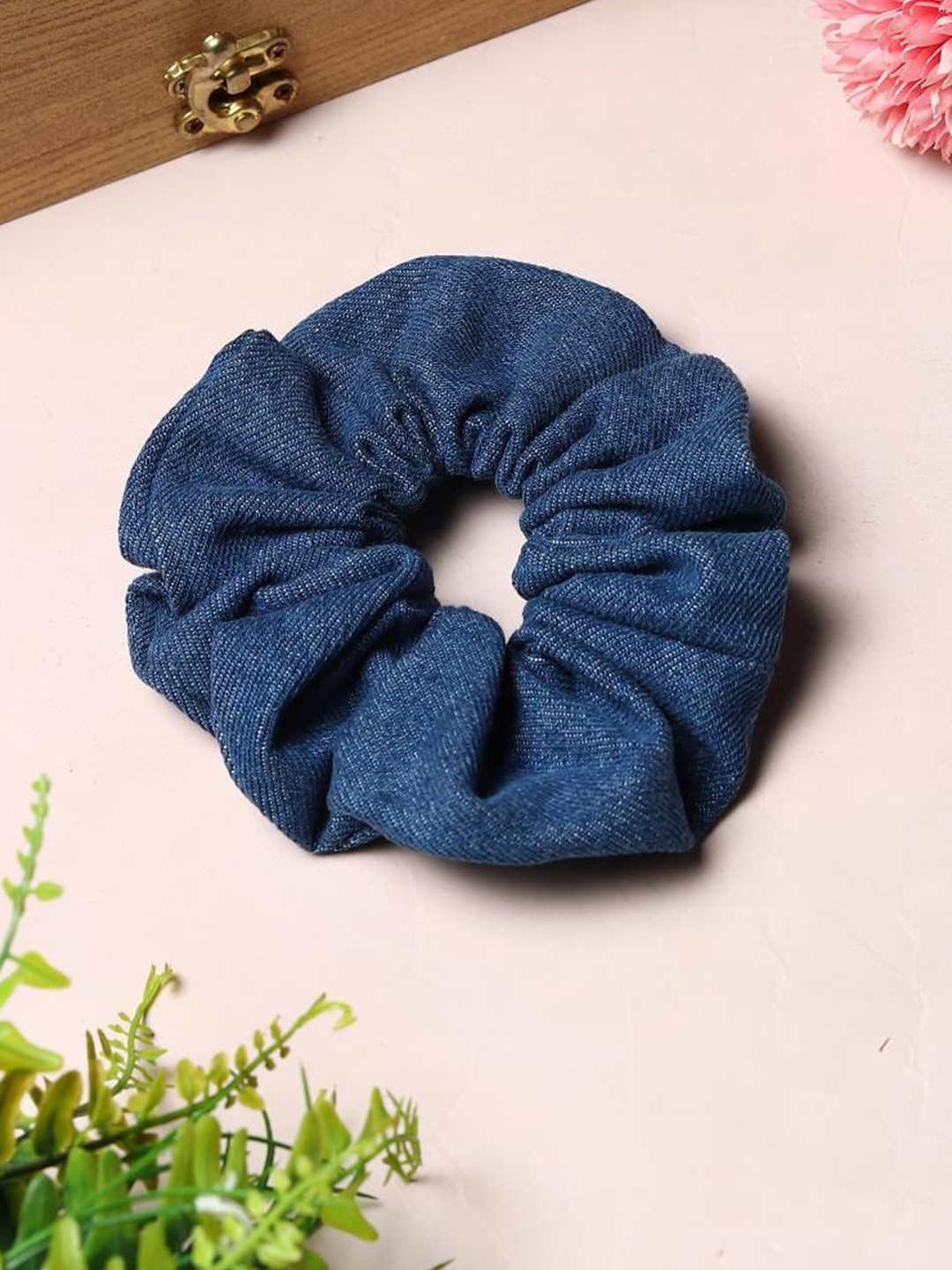 TIPY TIPY TAP Blue Pocket Denim Scrunchie