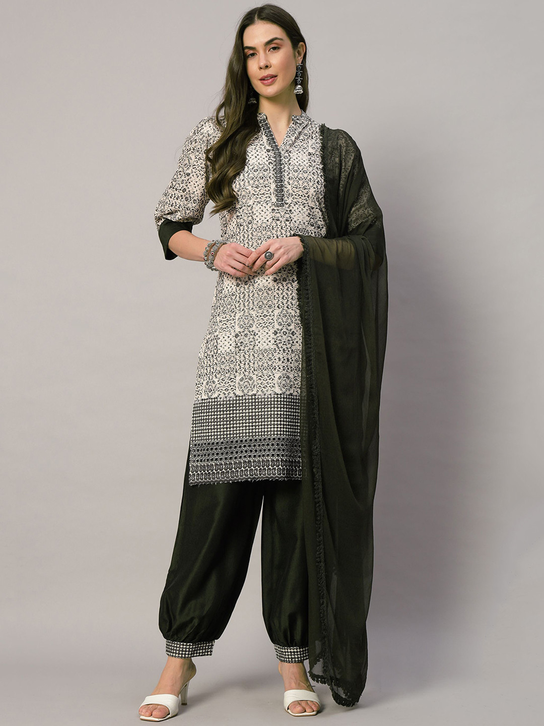 Shopping Queen Floral Embroidered Thread Work Straight Kurta With Dhoti Pants & Dupatta