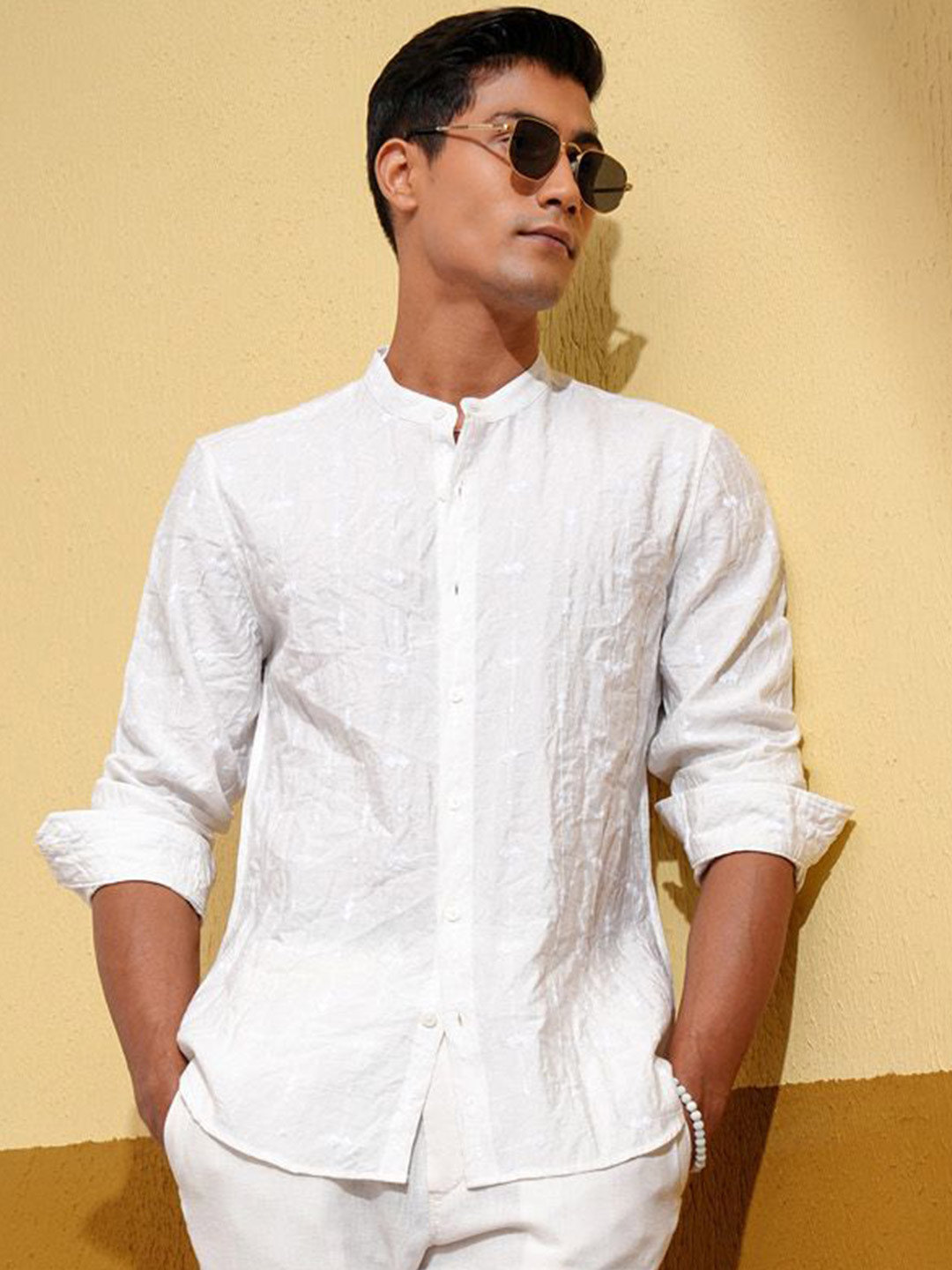 Highlander Men White Chain Strich Embriodered Mandarin Collar Casual Slim Fit Shirt