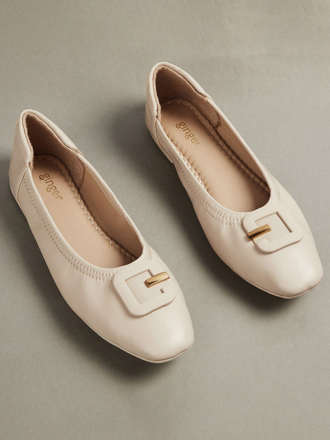 Ginger by Lifestyle Women Slip-On Sneakers