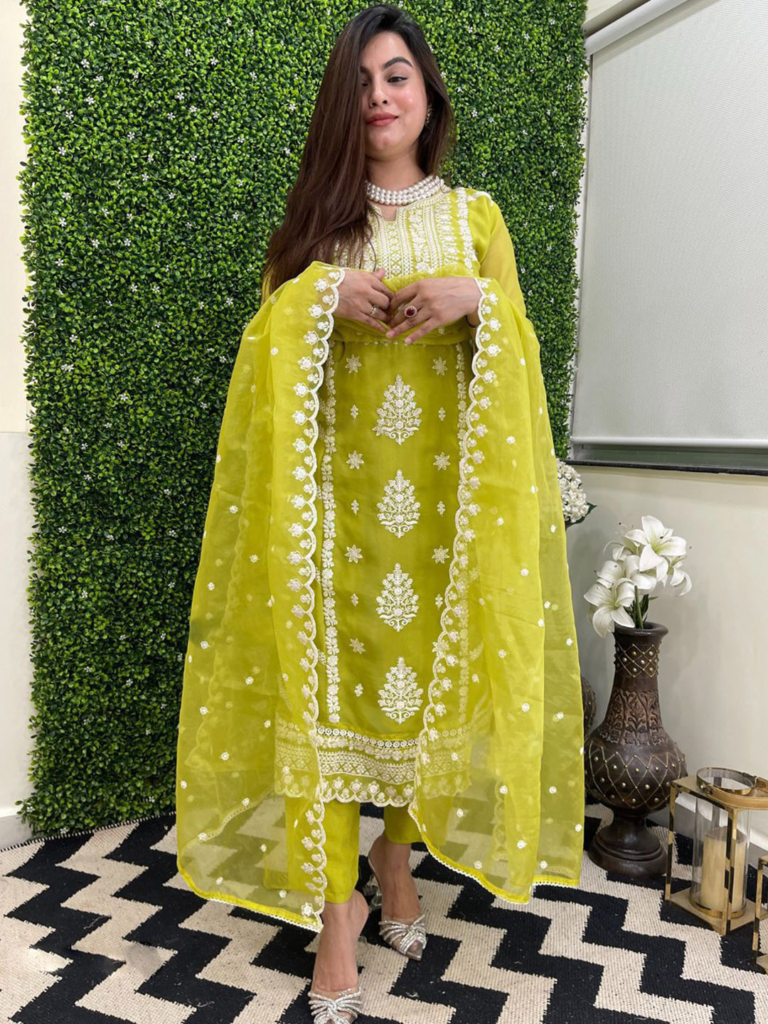 Anni Designer Green Floral Embroidered Notch Neck Straight Kurta With Trousers & Dupatta