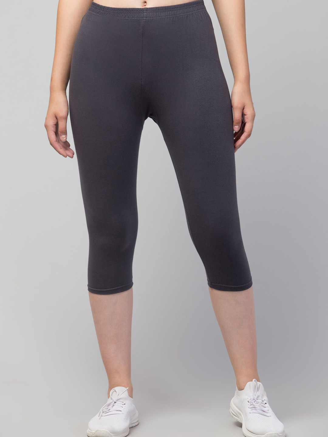 HIRRUX Women Skinny Fit Capris