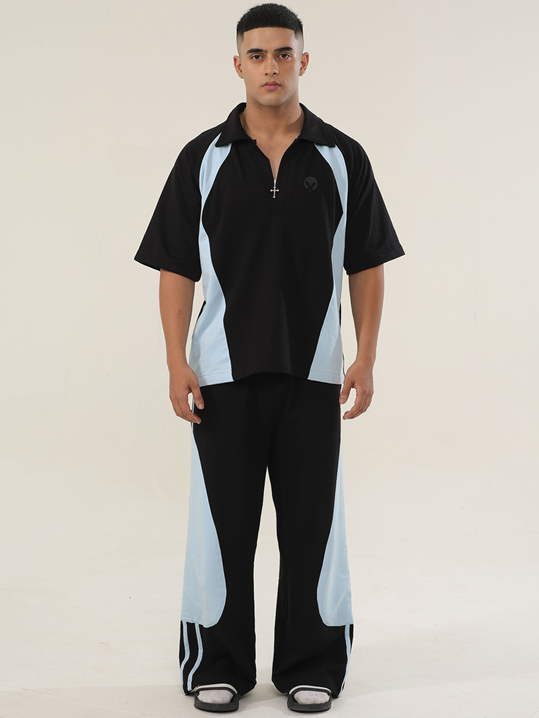 Big Bunny Colourblocked Polo Collar Pure Cotton Oversized Fit T-Shirt With Trousers