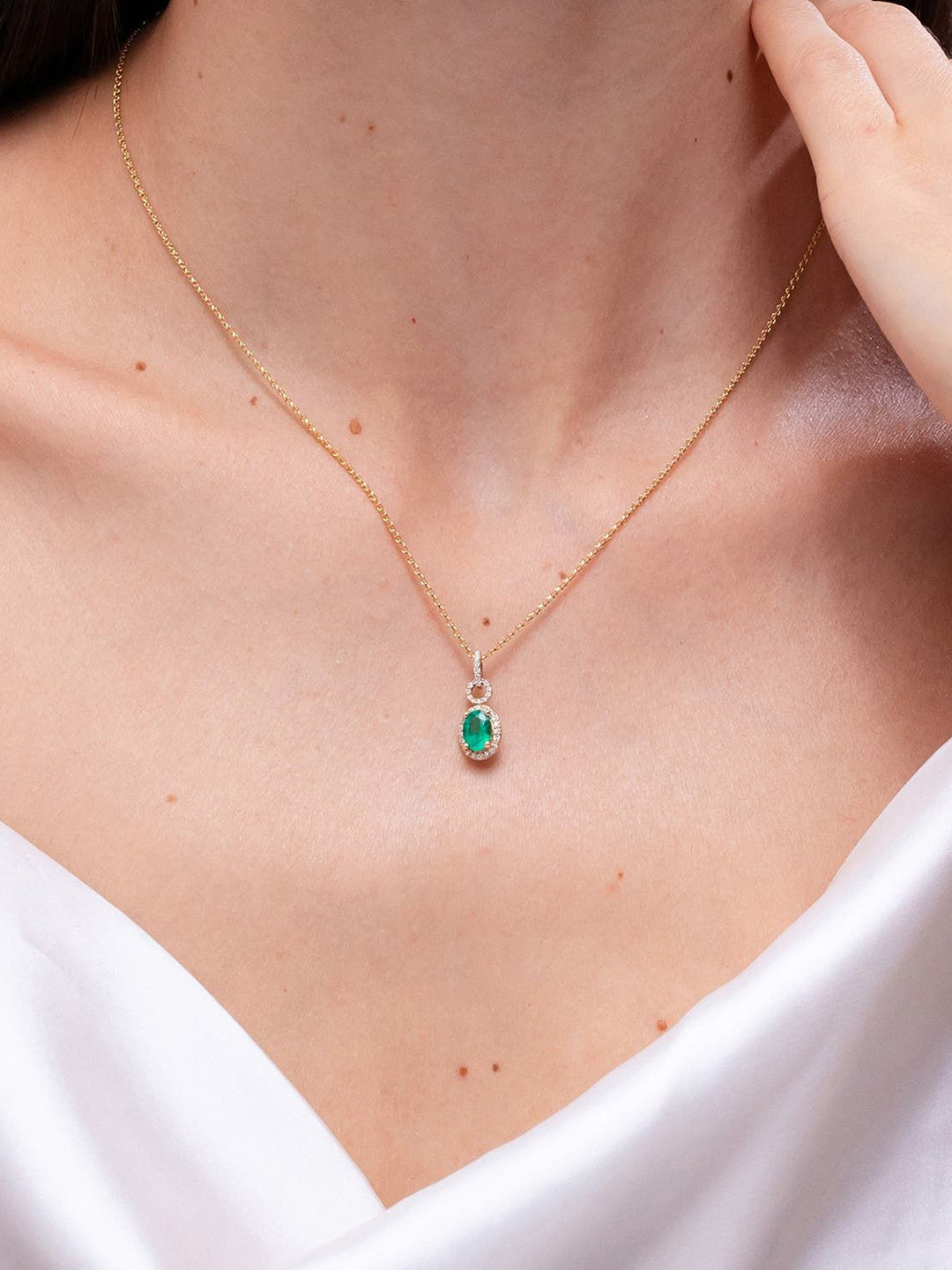 Angara Women Pendant Diamond