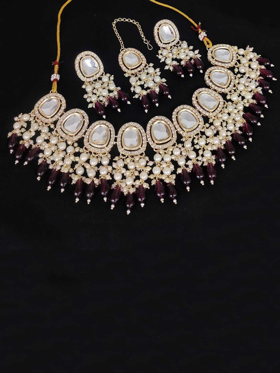Gyaan Jewels Gold-Plated Kundan Stone Studded & Perals Beaded Jewellery Set