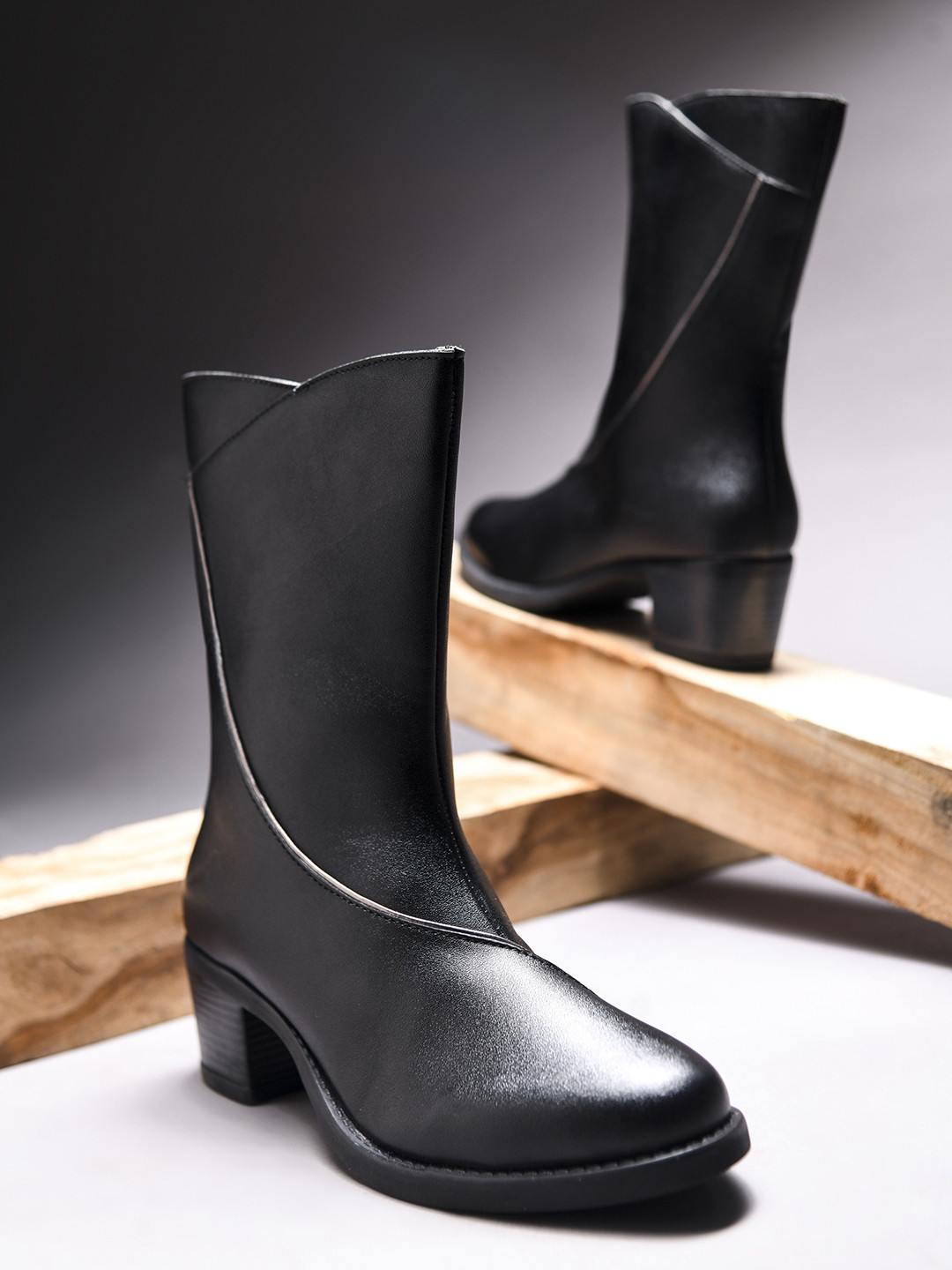 CLOG LONDON Women Zipper Chunky Boots