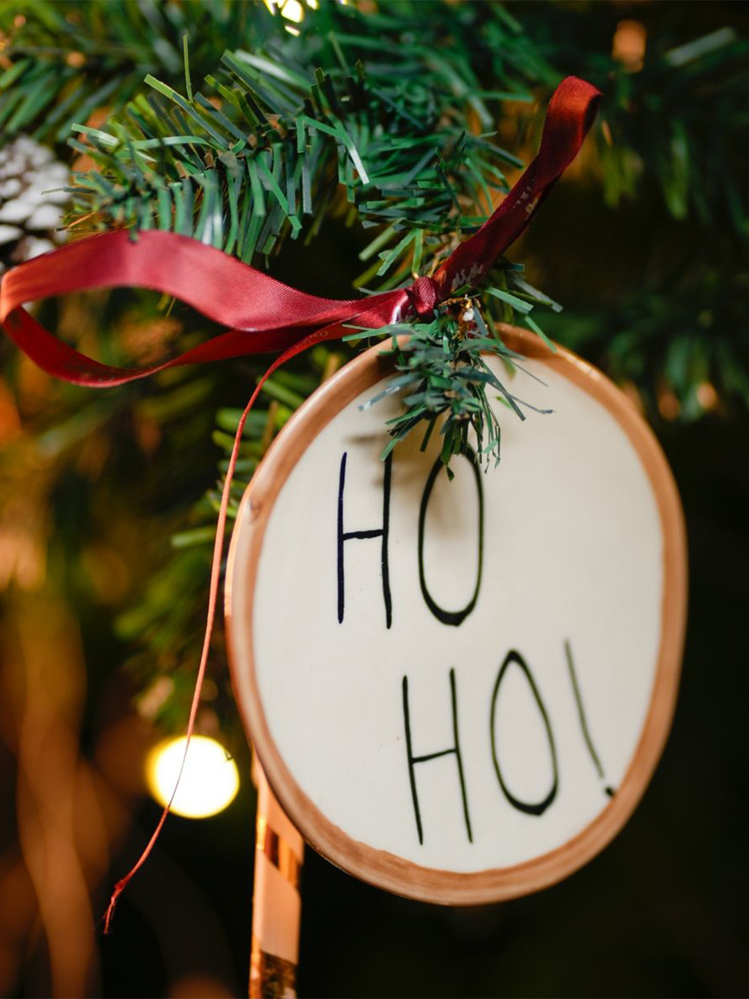 ArteCasa White Festive Decor