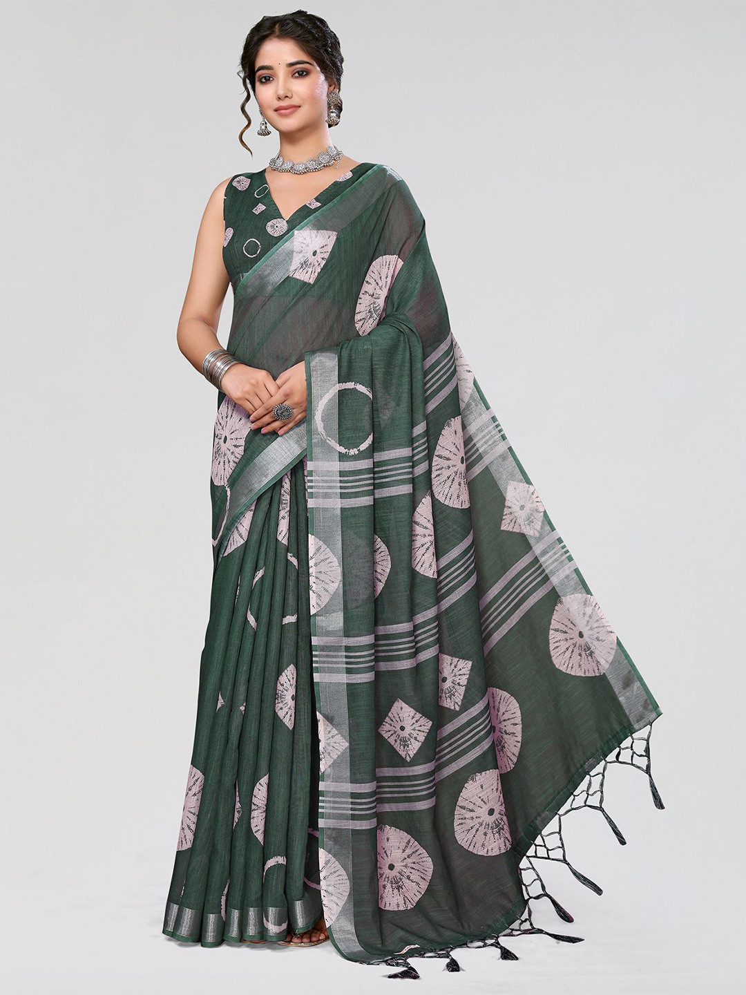 KALINI Saree With Weaving Border and Tassels