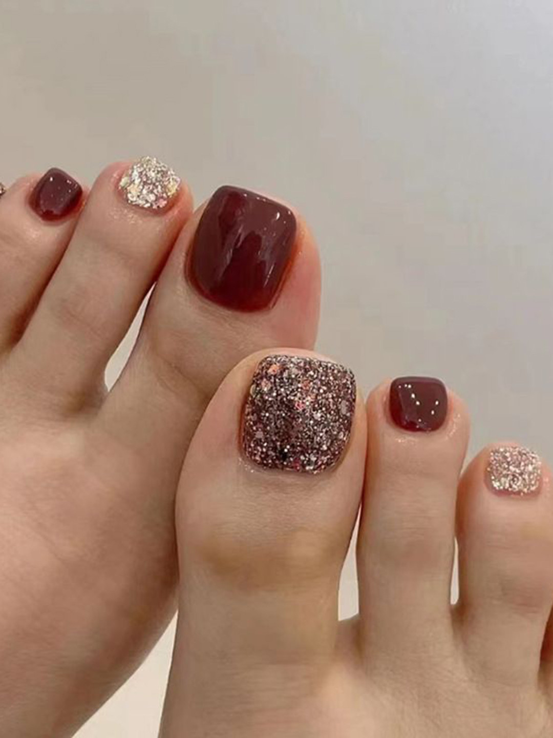 The Pink Truck Set Of 24 Reusable Artificial Toe Nails With Wooden Stick, Glue & Filer