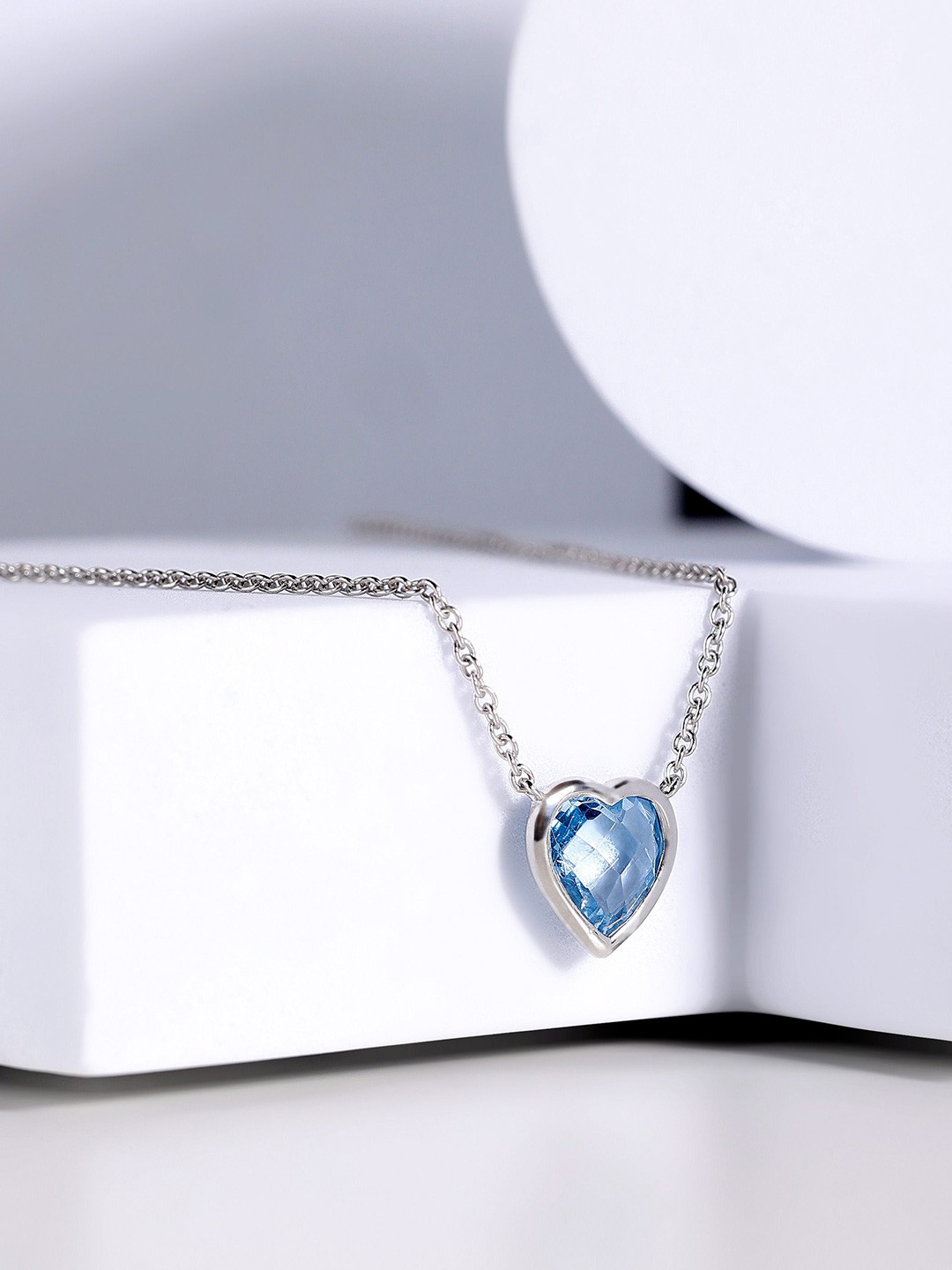 DIAVO 925 Sterling Silver Rhodium-Plated Cubic Zirconia Studded Heart Shaped Pendant Chain