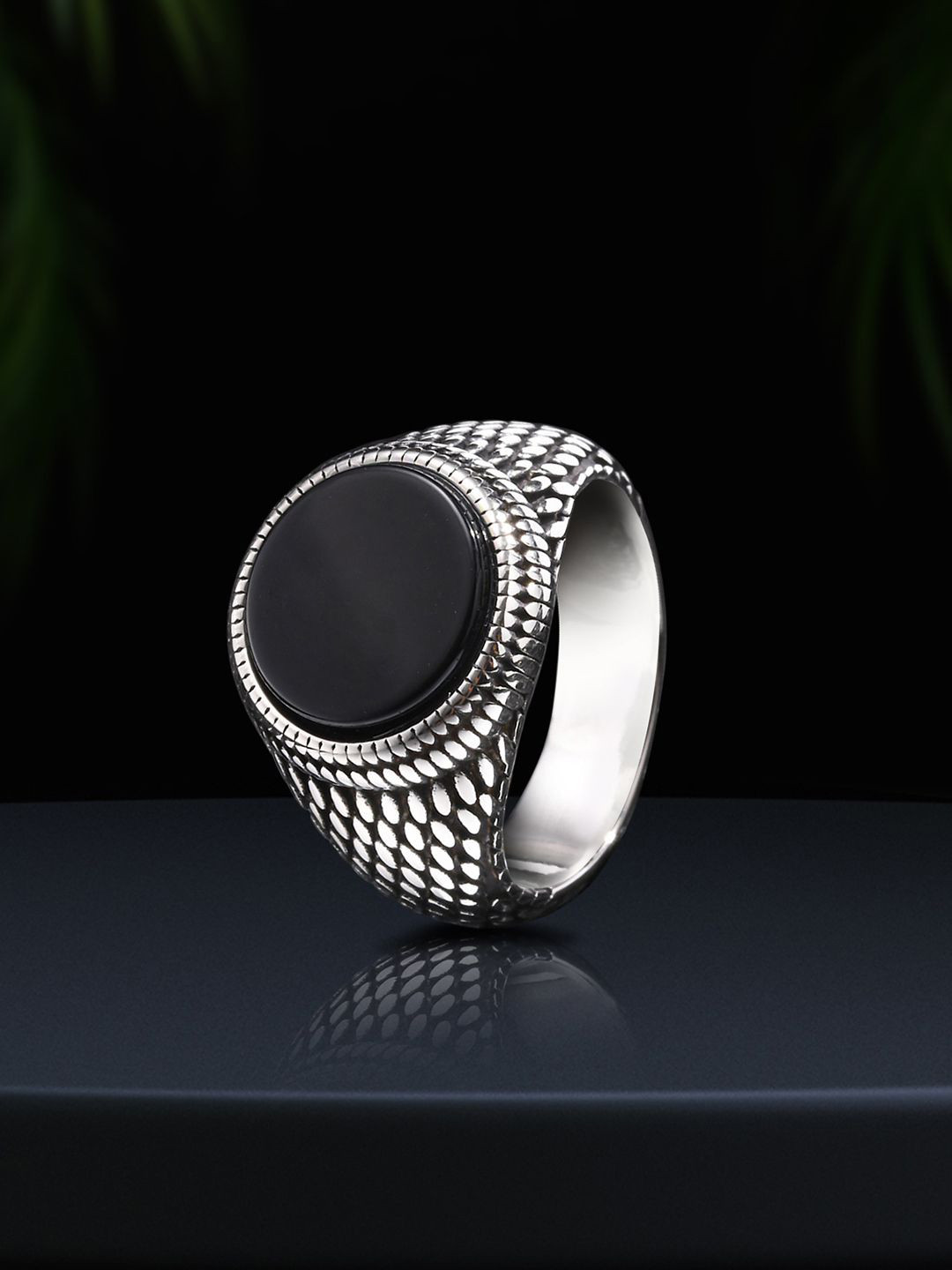 Peora Men Sliver-Plated Stainless Steel Stone-Studded Finger Ring