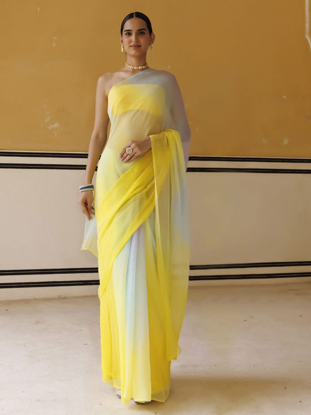 Geroo Luxe Yellow Tie and Dye Printed Mukaish Saree