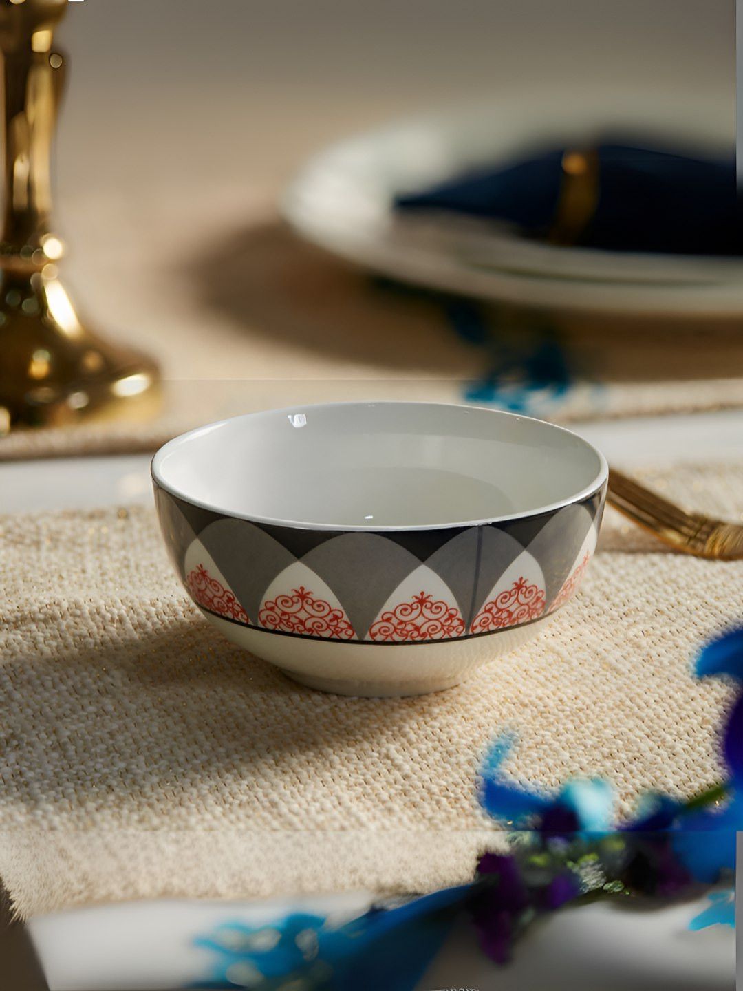 CLAY CRAFT  White 4 Pieces Ceramic Microwave Safe Serving Bowl