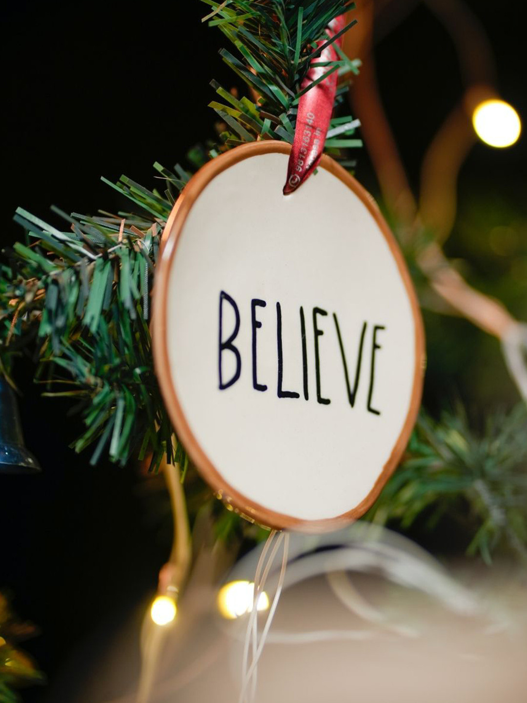 ArteCasa White & Green Festive Decor