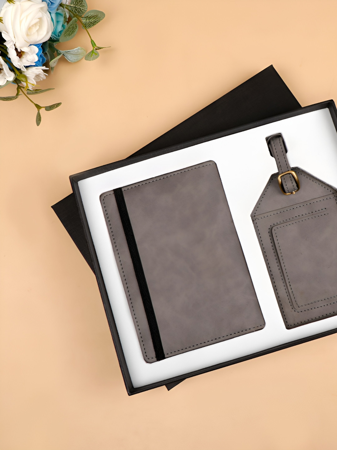 Archies Grey Passport & ID Keeper Gift Set