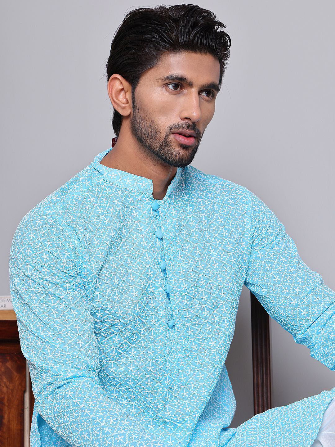 Jompers Mandarin Collar Floral Embroidered Chikankari Cotton Kurta